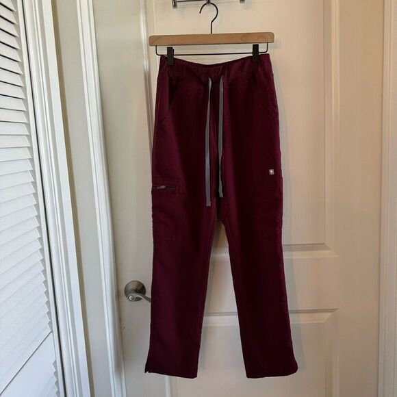 Figs Yola Skinny Scrub Pants Burgundy - Picture 4 of 9